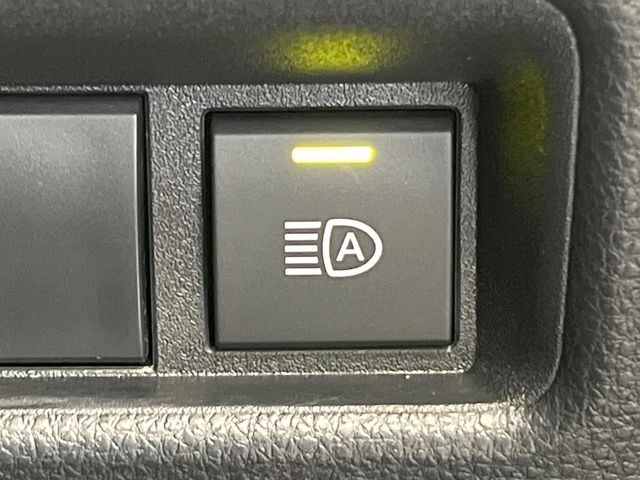 TOYOTA SIENTA HYBRID 2025