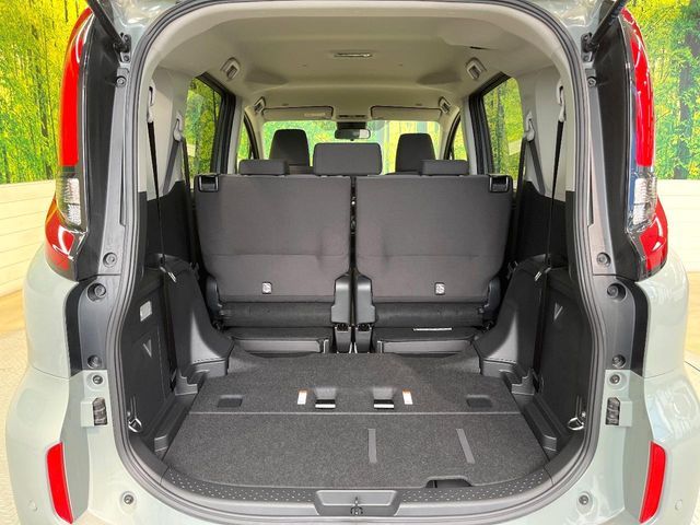 TOYOTA SIENTA HYBRID 2025