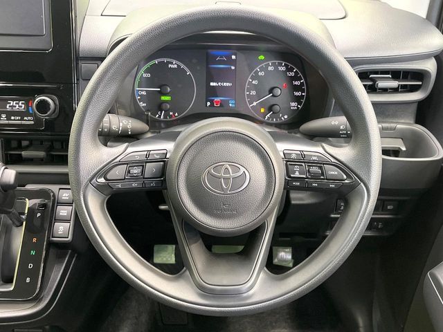 TOYOTA SIENTA HYBRID 2025
