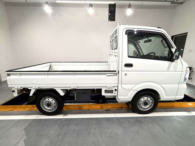 NISSAN NT100 CLIPPER 4WD 2014