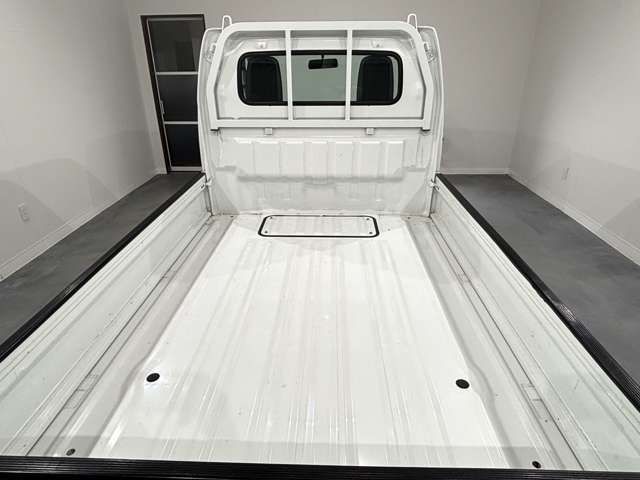 NISSAN NT100 CLIPPER 4WD 2014