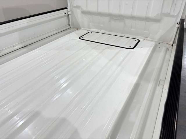 NISSAN NT100 CLIPPER 4WD 2014