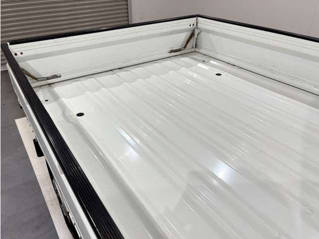 NISSAN NT100 CLIPPER 4WD 2014