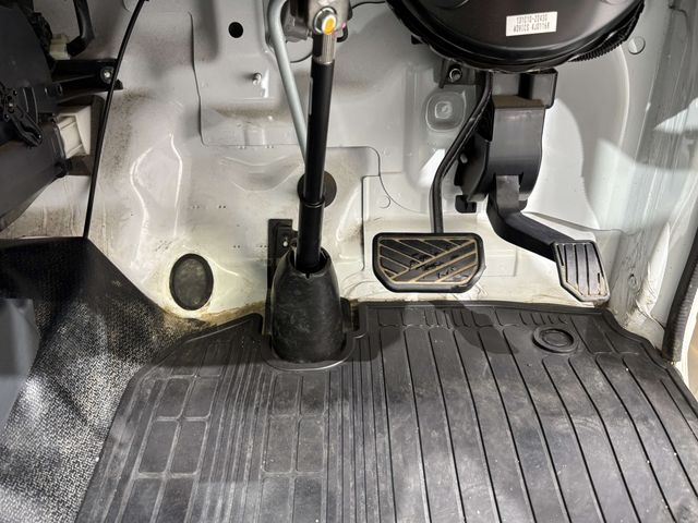 NISSAN NT100 CLIPPER 4WD 2014