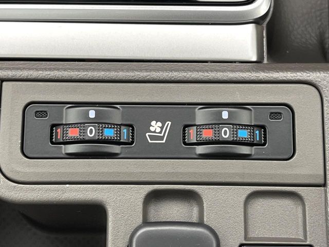 TOYOTA LANDCRUISER PRADO 2023