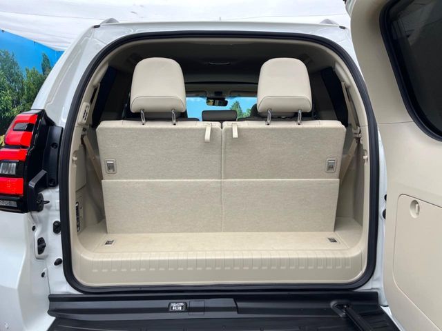 TOYOTA LANDCRUISER PRADO 2023