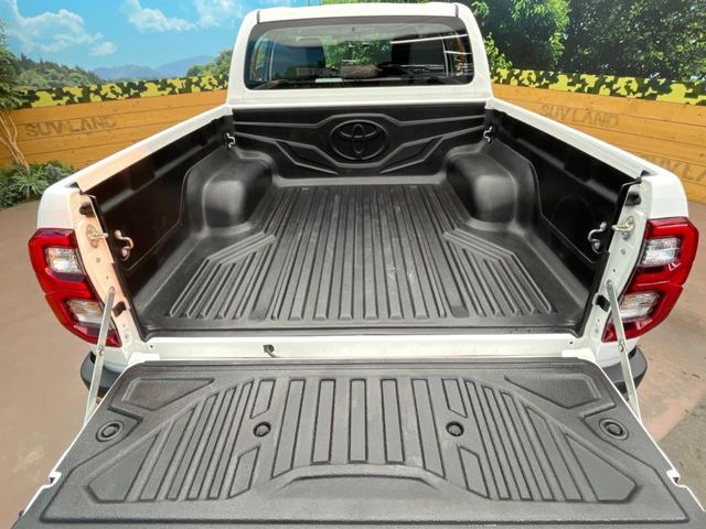 TOYOTA HILUX 4WD 2021