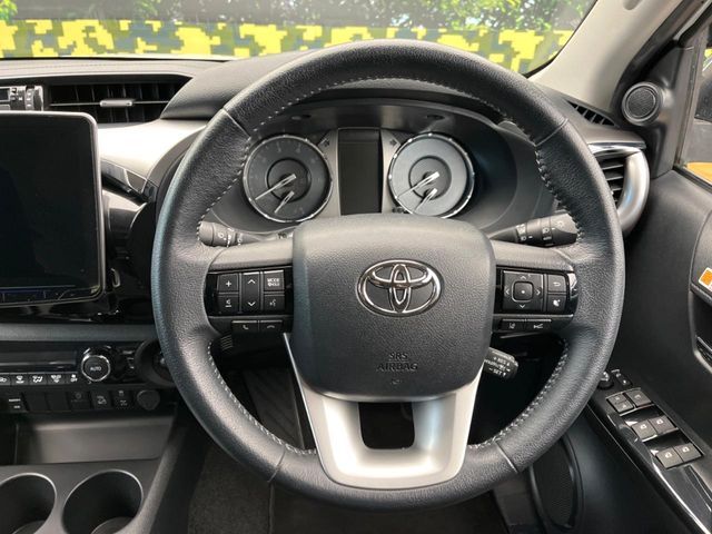 TOYOTA HILUX 4WD 2021