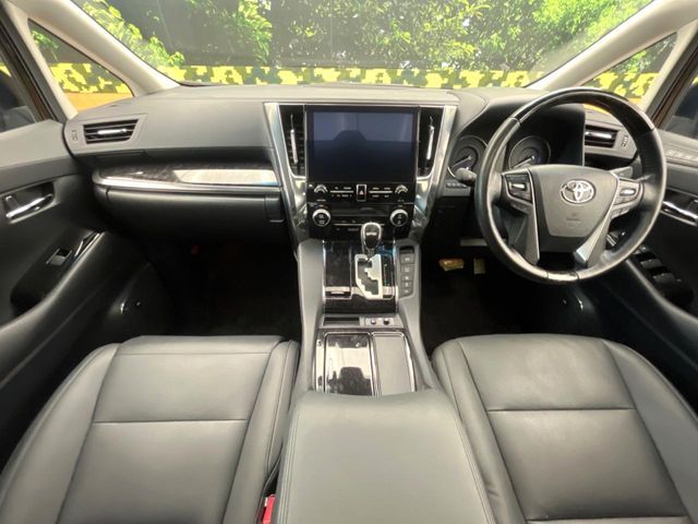 TOYOTA ALPHARD hybrid 4WD 2021