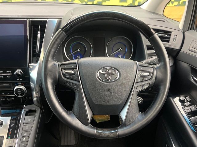 TOYOTA ALPHARD hybrid 4WD 2021