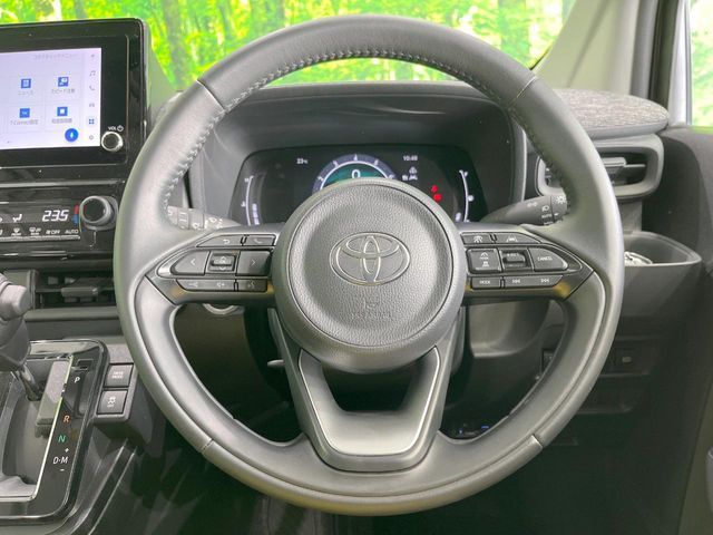 TOYOTA SIENTA 2022