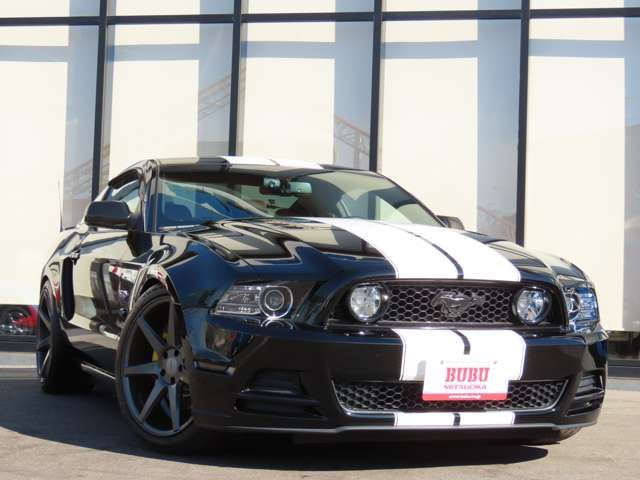 FORD FORD MUSTANG 2012
