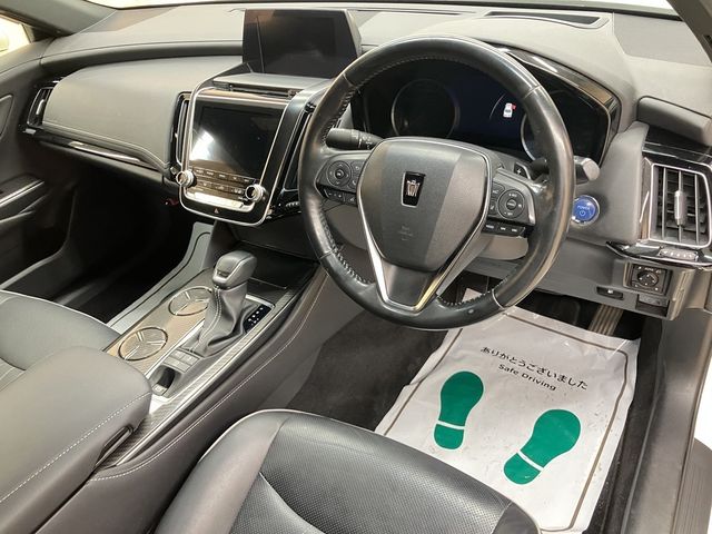 TOYOTA CROWN sedan hybrid 2019