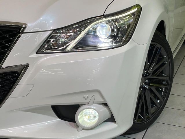 TOYOTA CROWN sedan hybrid 2014