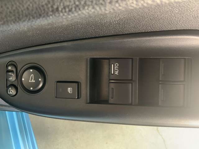 HONDA FIT HYBRID 2017