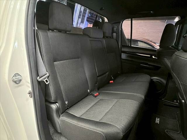 TOYOTA HILUX 4WD 2020