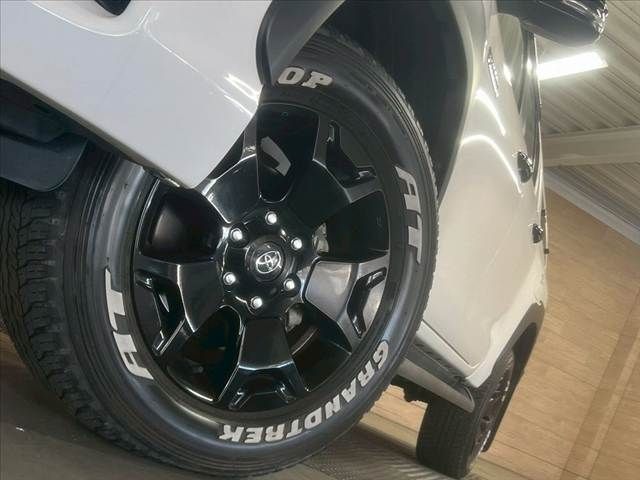 TOYOTA HILUX 4WD 2020