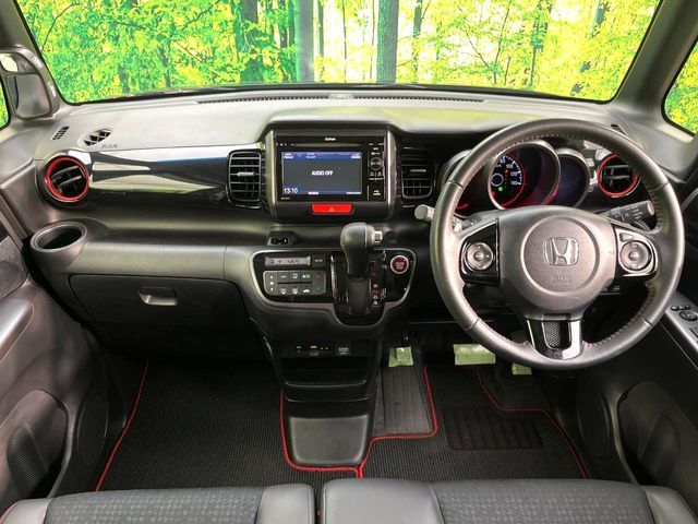 HONDA N BOX+ CUSTOM 2016