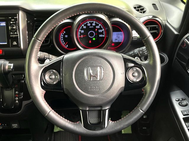 HONDA N BOX+ CUSTOM 2016