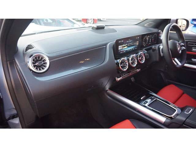 MERCEDES BENZ MERCEDES BENZ GLA class 2024