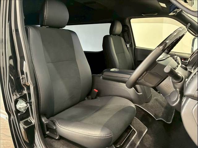 TOYOTA HIACE van 2WD 2022