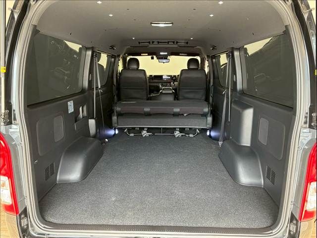 TOYOTA HIACE van 2WD 2022