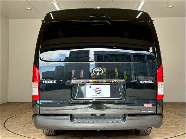 TOYOTA HIACE van 2WD 2022