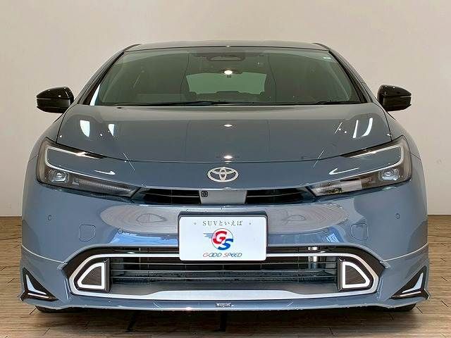 TOYOTA PRIUS 2023