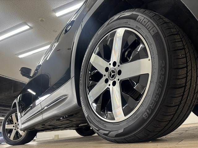 MERCEDES BENZ MERCEDES BENZ GLB 2023