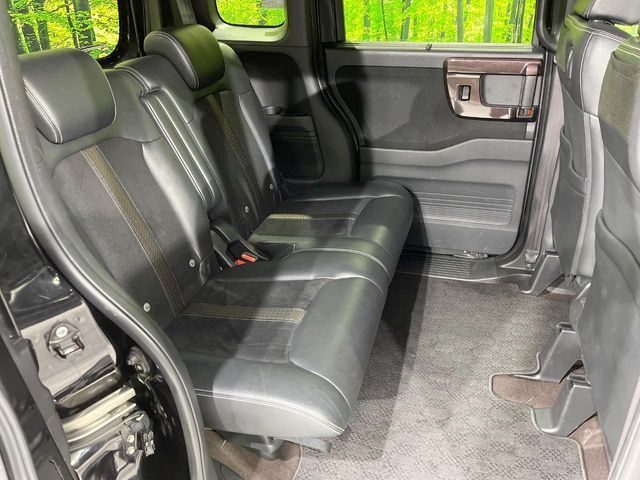 HONDA N BOX CUSTOM 2018