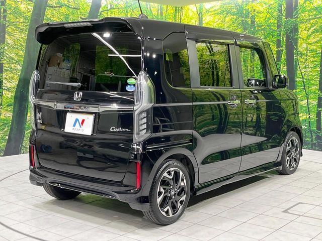 HONDA N BOX CUSTOM 2018