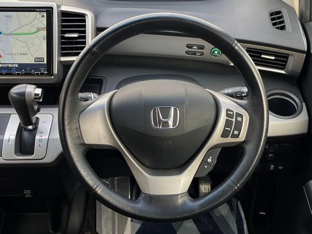 HONDA FREED HYBRID 2013