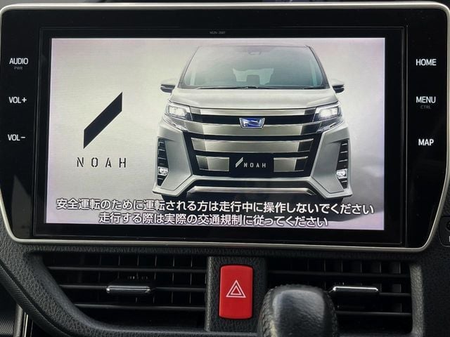 TOYOTA NOAH 2018