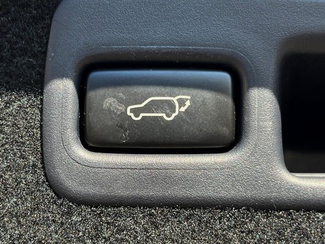 TOYOTA HARRIER 2WD 2015