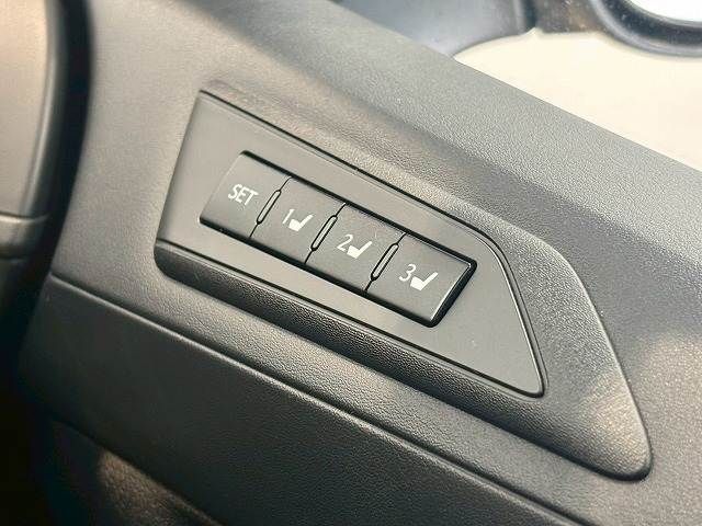 TOYOTA ALPHARD hybrid 4WD 2018