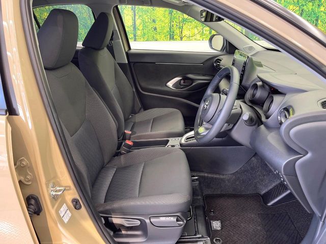 TOYOTA YARIS CROSS HYBRID 2023