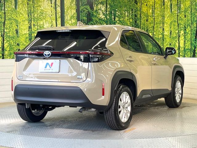 TOYOTA YARIS CROSS HYBRID 2023