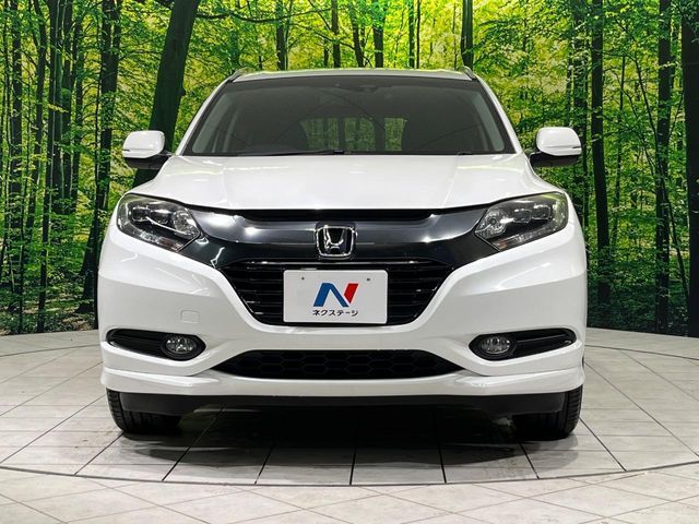 HONDA VEZEL HYBRID 2015