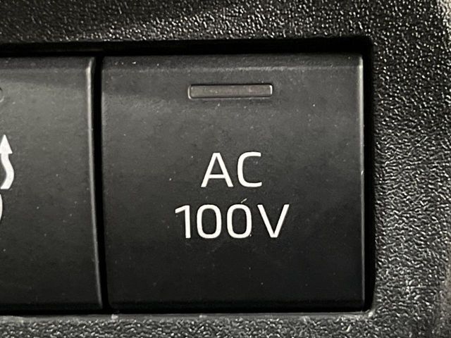 TOYOTA SIENTA HYBRID 2022