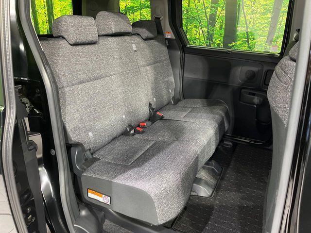 TOYOTA SIENTA HYBRID 2022