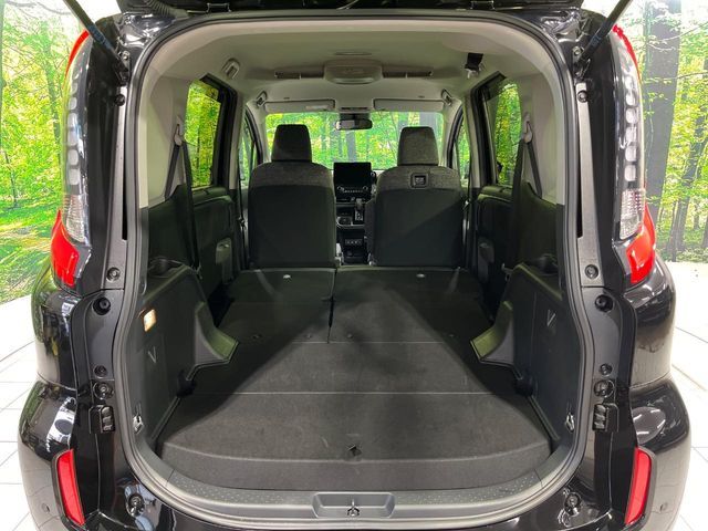 TOYOTA SIENTA HYBRID 2022