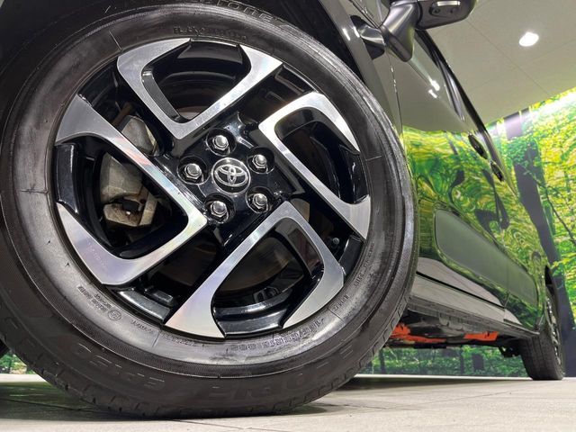 TOYOTA SIENTA HYBRID 2022