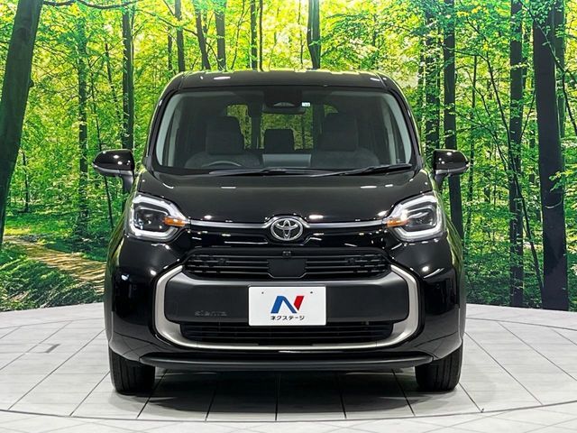 TOYOTA SIENTA HYBRID 2022