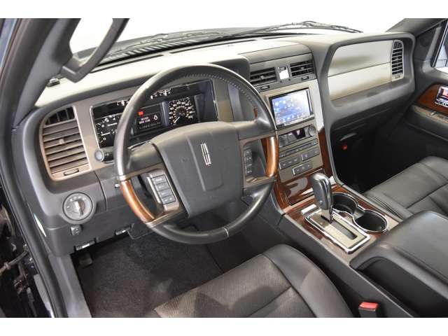 LINCOLN LINCOLN NAVIGATER 4WD 2014