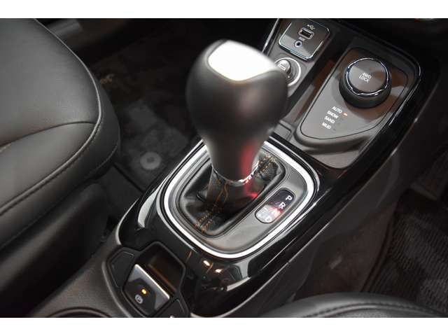 JEEP JEEP COMPASS 4WD 2018