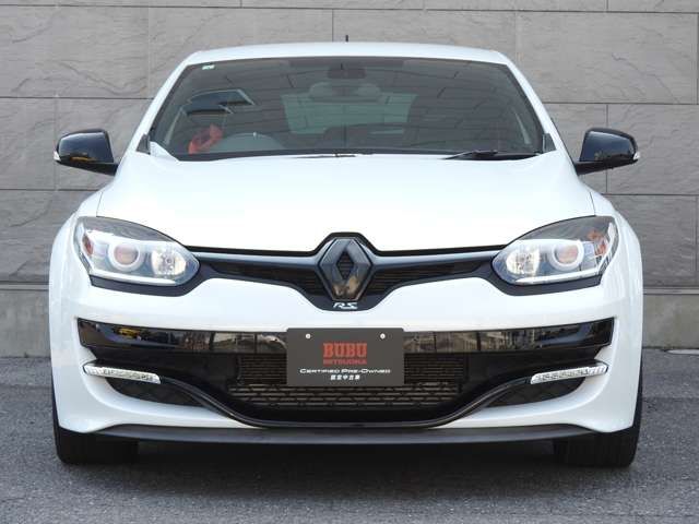 RENAULT RENAULT MEGANE hatchback 2017