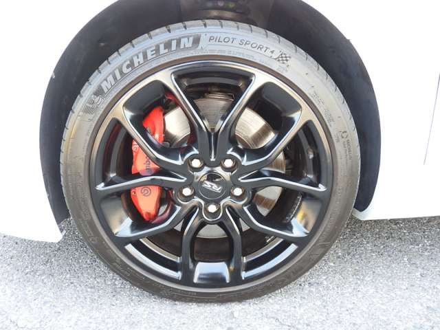 RENAULT RENAULT MEGANE hatchback 2017