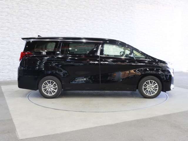 TOYOTA ALPHARD hybrid 4WD 2020