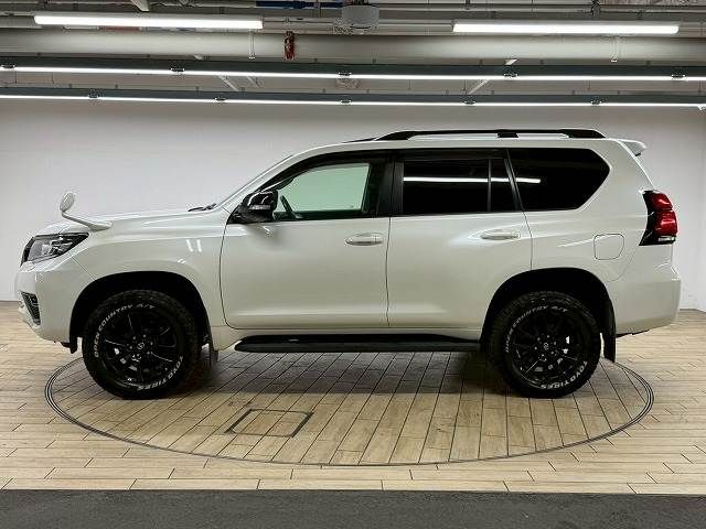TOYOTA LANDCRUISER PRADO 2021