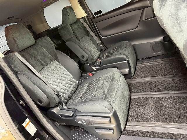 TOYOTA VELLFIRE 2018